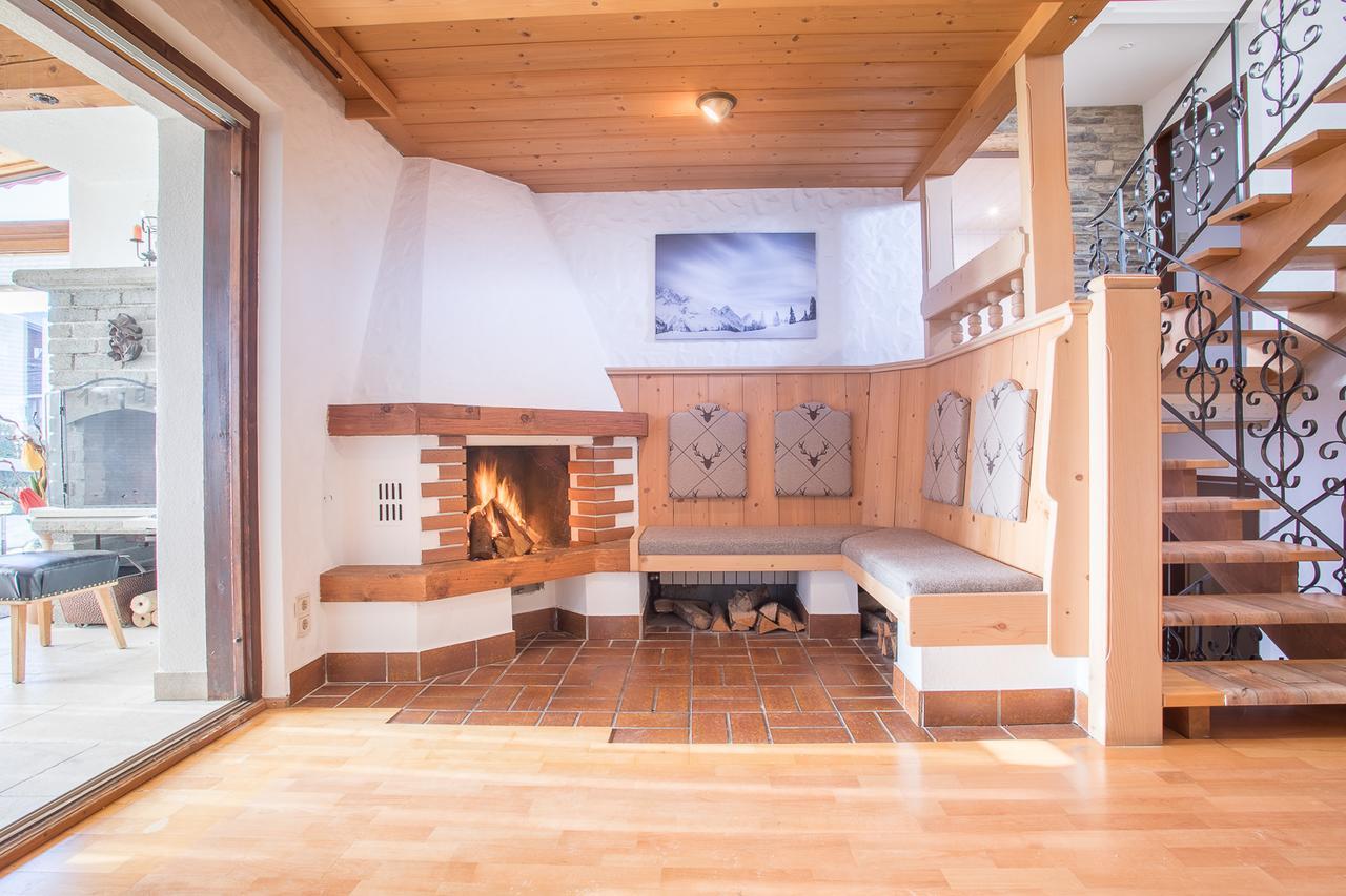 Chalet Holzerstubn Ehrwald Exterior photo